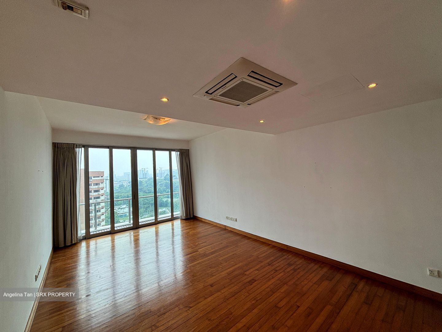 Cairnhill Crest (D9), Condominium #636460001
